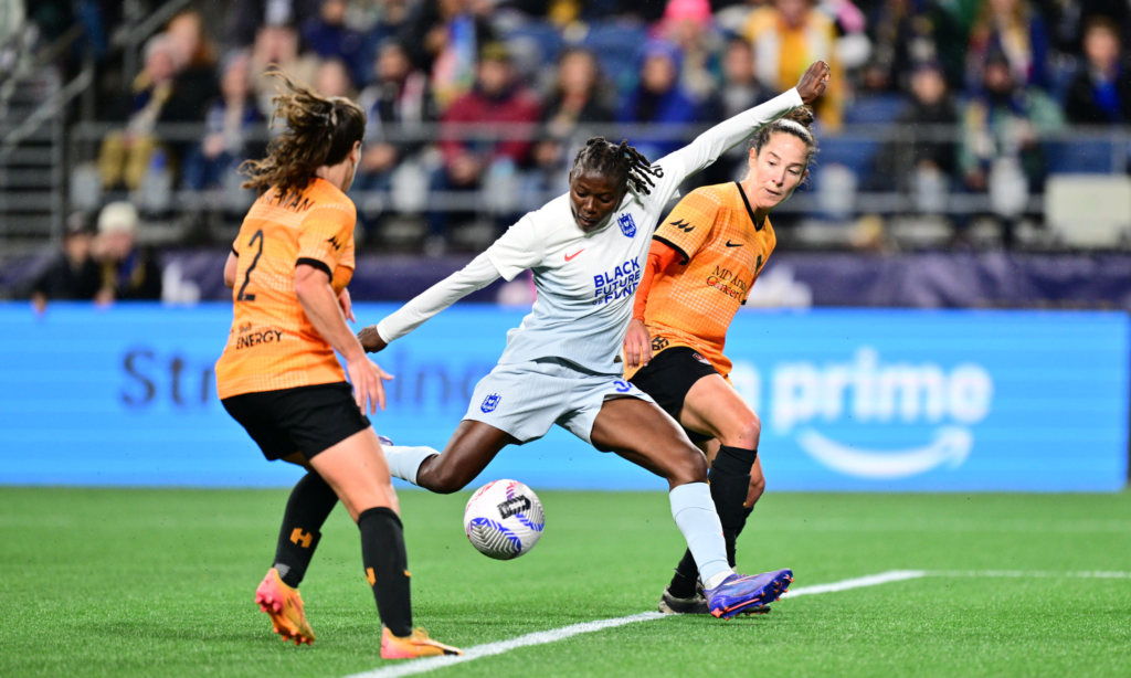 Nerilia Mondesir score her first goal in the NWSL